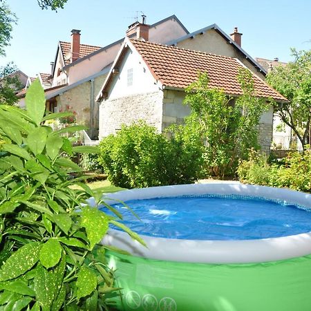 Maison Confortable Ornans + Jardin מראה חיצוני תמונה