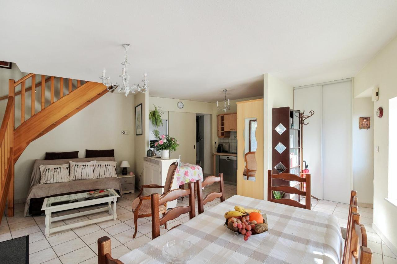 Maison Confortable Ornans + Jardin מראה חיצוני תמונה